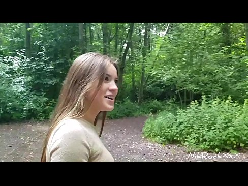 ❤️ Na ba da shawara ga Evelina cewa mu yi fuck a wurin jama'a! Tace eh. Sai na bata ta a jaki na cusa mata baki. Sai taji haushin kanta. Ingantacciyar iskanci ❌❤